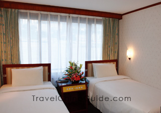Standard twin room