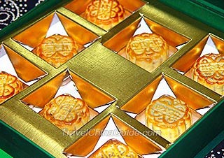 Moon cakes, the special food for the Mid-Autumn Festival.