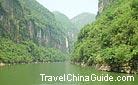 Green hills and blue waters are the best place for moulding temperament