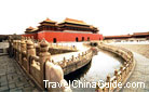 The Inner Golden River is floating in front of the Taihemen ( the Gate of Supreme Harmony), which is the largest gate of the Forbidden City. 0001482