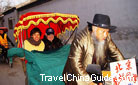 Rickshaws and rickshaw men are also becoming remarkable name cards of Beijing's hutong tour. 0035220