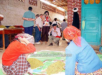Visit a local family in Turpan