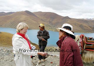 Tibet Yamdrok Yumtso Lake