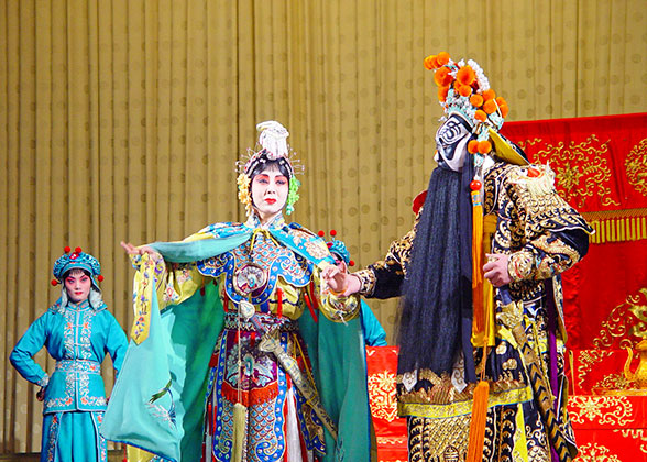Beijing Opera Show in Liyuan Theater