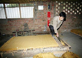 Paper Workshop, Xiangzhi Valley