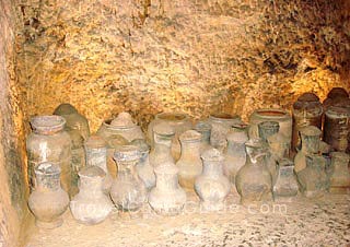 Cultural Relics in Guishan Han Tomb