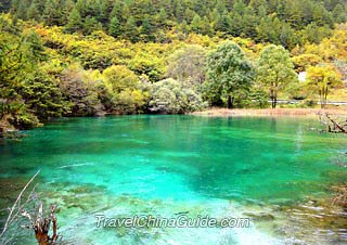 Spark Lake in Shuzheng Valley 