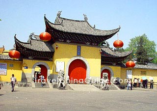 Wuhan Guiyuan Temple