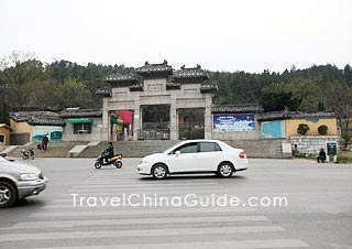 Entrance of Yunlong Mountain