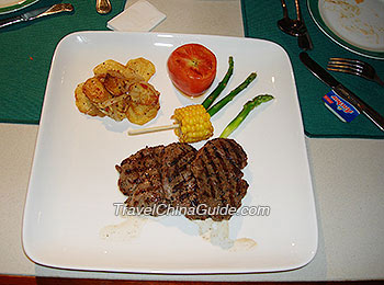 Pan-Fried Beef Steak with Black Pepper
