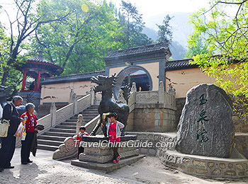Jade Spring Temple