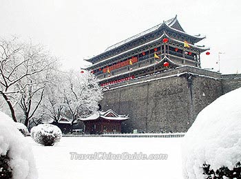 South Gate of Xi'an City Wall in Snow