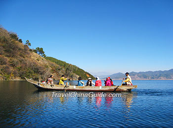 Enjoy Lugu Lake on Boat 