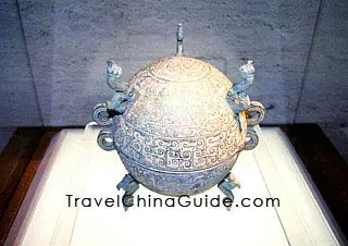 Bronze Dun Vessel