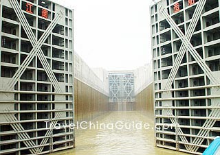 Five-level ship locks of Three Gorges Dam