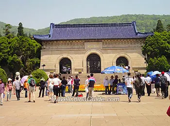 Mausoleum gate with Three Archways