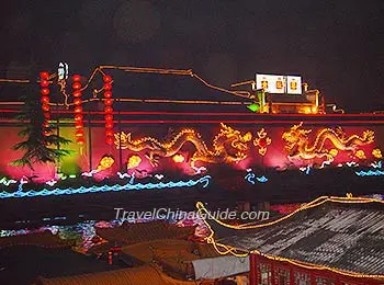 Night scene of the riverside area of Fuzimiao