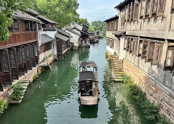 stone bridge in Wuzhen