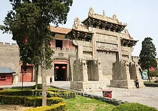 The entrance of Dai Temple