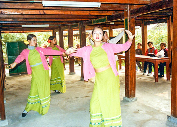 Dance of Dai People