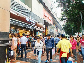 Bayi Food Street in Chongqing