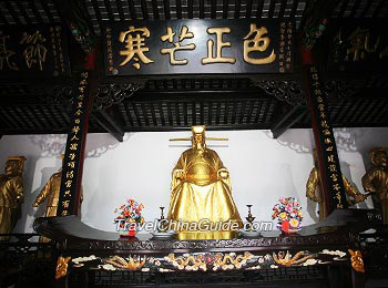 The Statue of Lord Bao