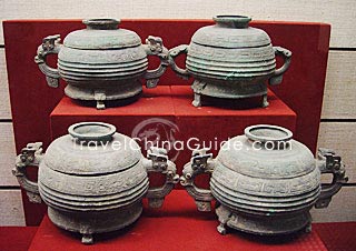 Bronze Vessels of Zhou Dynasty