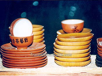 Tea bowls and trays