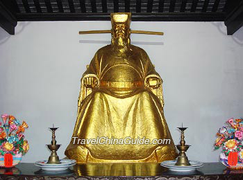 Statue of Lord Bao