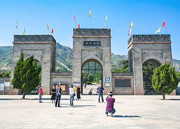 Gate of Jiaoshan Great Wall