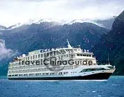 Yangtze River Cruise Ship