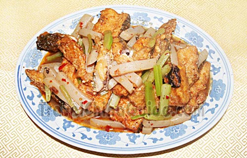 Tangba Town's Stir-fried Fish Completed