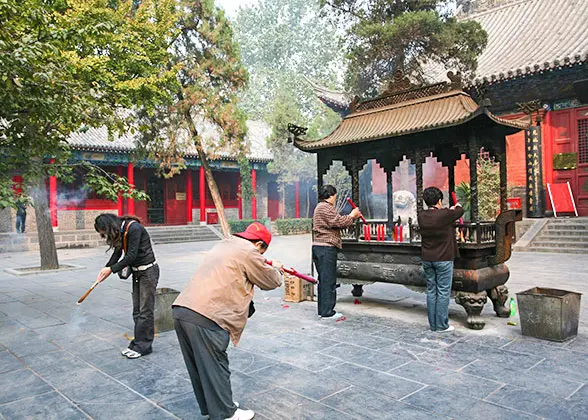 Offering incense