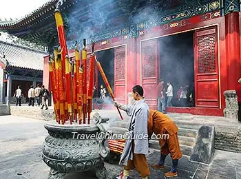 Burn incense and pray