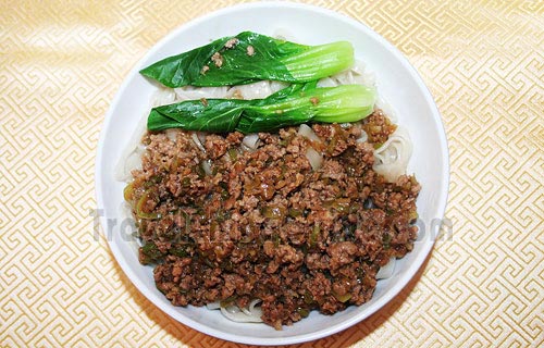Noodles with Minced Pork Completed