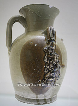 Celadon Pot in Guangdong Provincial Museum