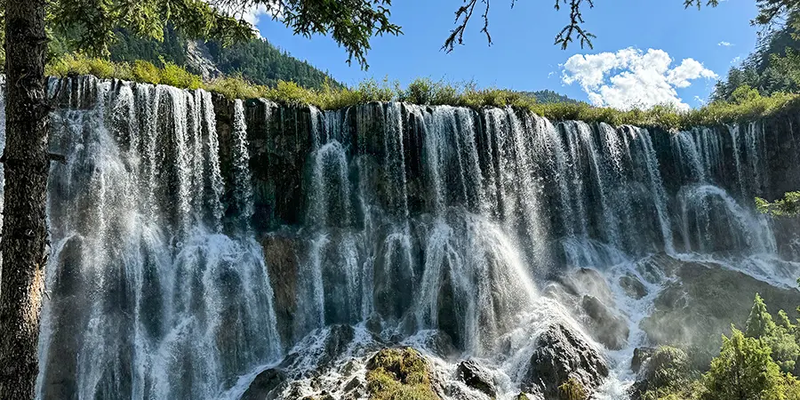 Pearl Shoal Waterfall