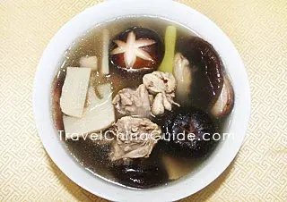 stewed chicken with mushroom