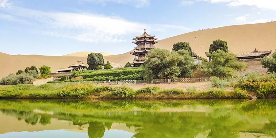 Crescent Lake, Dunhuang