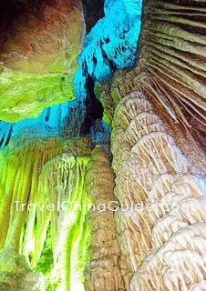 Snow Jade Cave, Chongqing