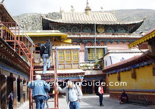 Drepung Monastery, Gelugpa Sect 