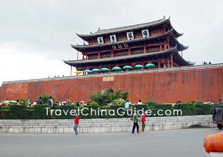 Chaoyang Tower, Jianshui Ancient Town