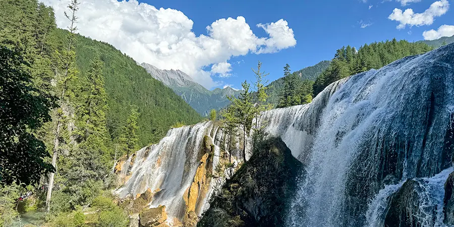 Pearl Shoal Waterfall 