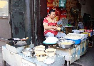 Youmian Kaolao, a staple food made of buckwheat in Shanxi