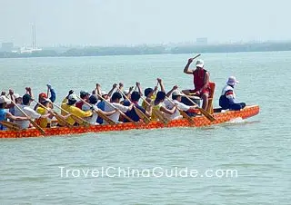 Dragon Boat Race on Sand Lake 