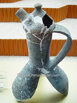 Wine vessel excavated from Sanxingdui Cultural Site