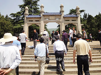 Dr. Sun Yat-sen''s Mausoleum, Nanjing 