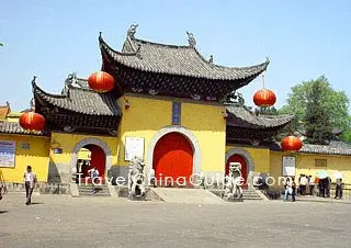 Wuhan Guiyuan Temple