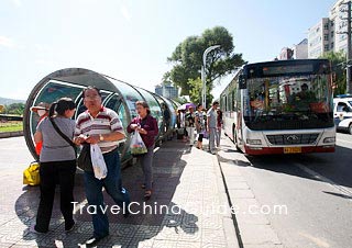 Bus stop and bus in Xining 