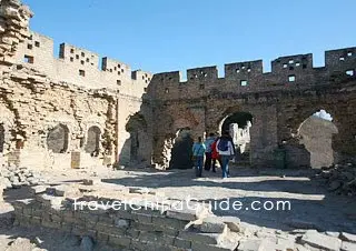 Jinshanling Great Wall Hiking in Winter